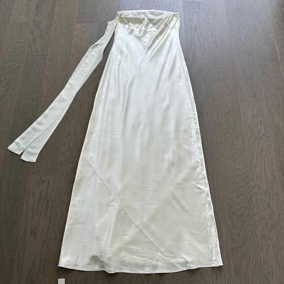 Reformation OREN White Ivory Strapless Maxi Dress Wedding Scarf MEDIUM w/ tags - Picture 3 of 10